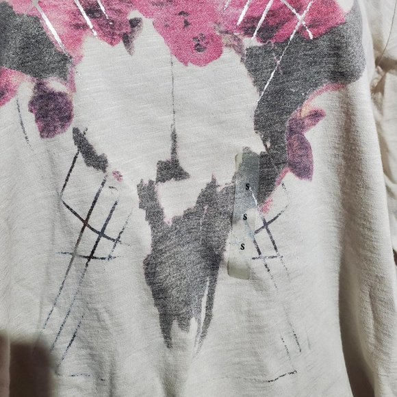 Small Long Sleeve Top - Bull Skull with Flowers - Country - Picture 2 of 5